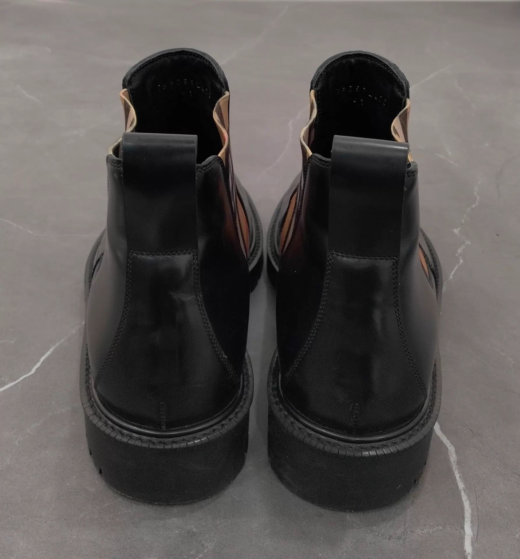 Burberry Black Leather Chelsea Boots with Check Detail Size US 8 / EU 41 - 5 Thumbnail