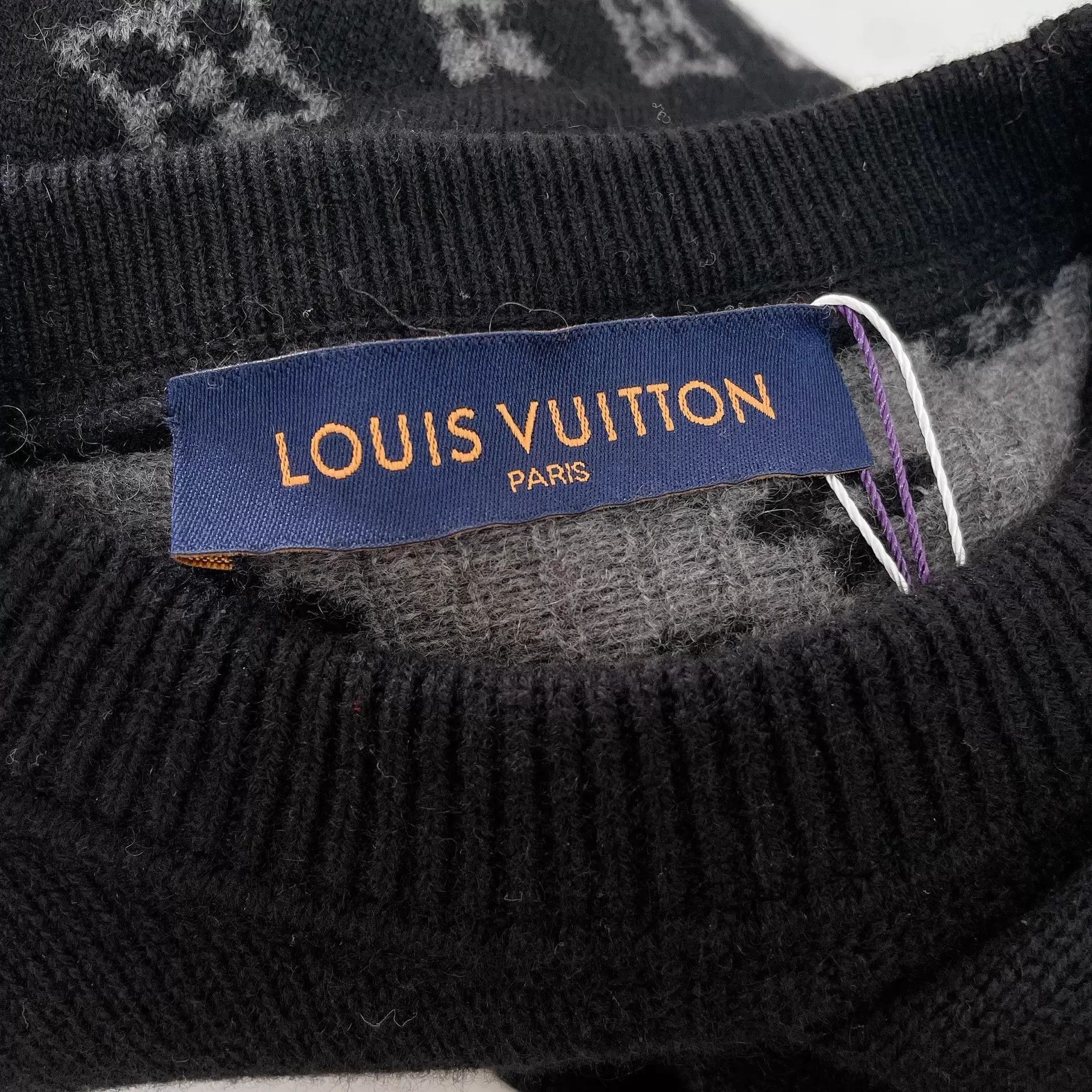 Louis Vuitton Black Long Sleeve Knit Sweater with Patterned Sleeves Size US M / EU 48-50 / 2 - 5 Thumbnail