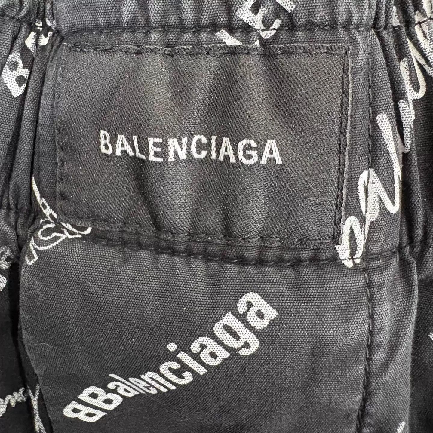 Balenciaga Black Printed Casual Shorts Size US 28 / EU 44 - 8 Thumbnail