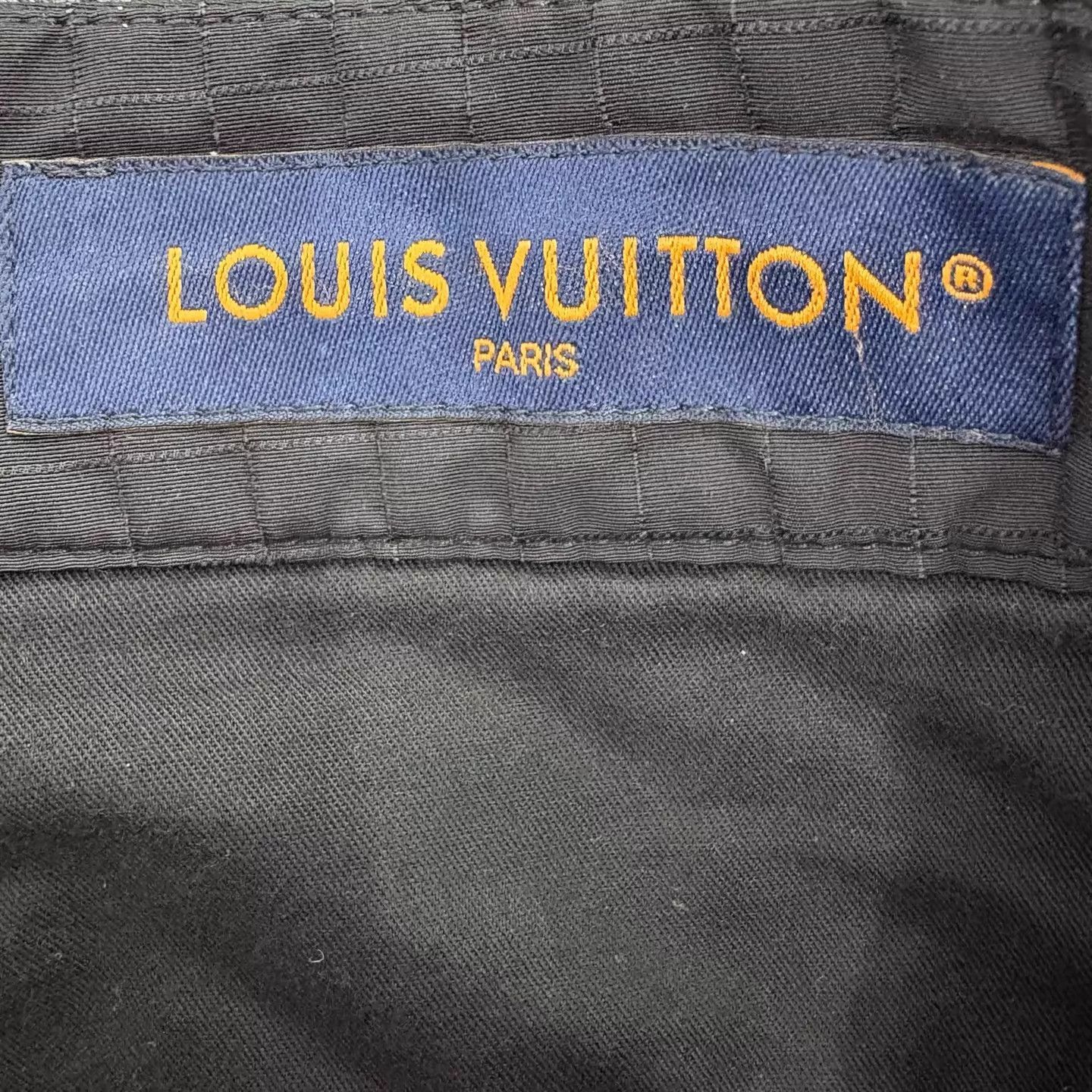 Louis Vuitton Black Cargo Shorts with Utility Pockets Size US 34 / EU 50 - 3 Thumbnail