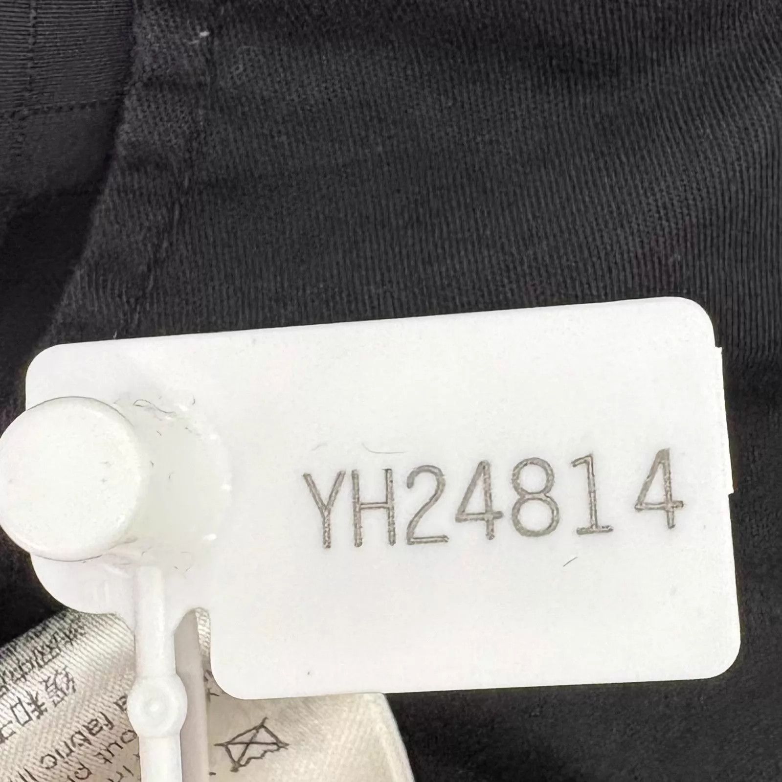 Louis Vuitton Black Cargo Shorts with Utility Pockets Size US 34 / EU 50 - 8 Thumbnail