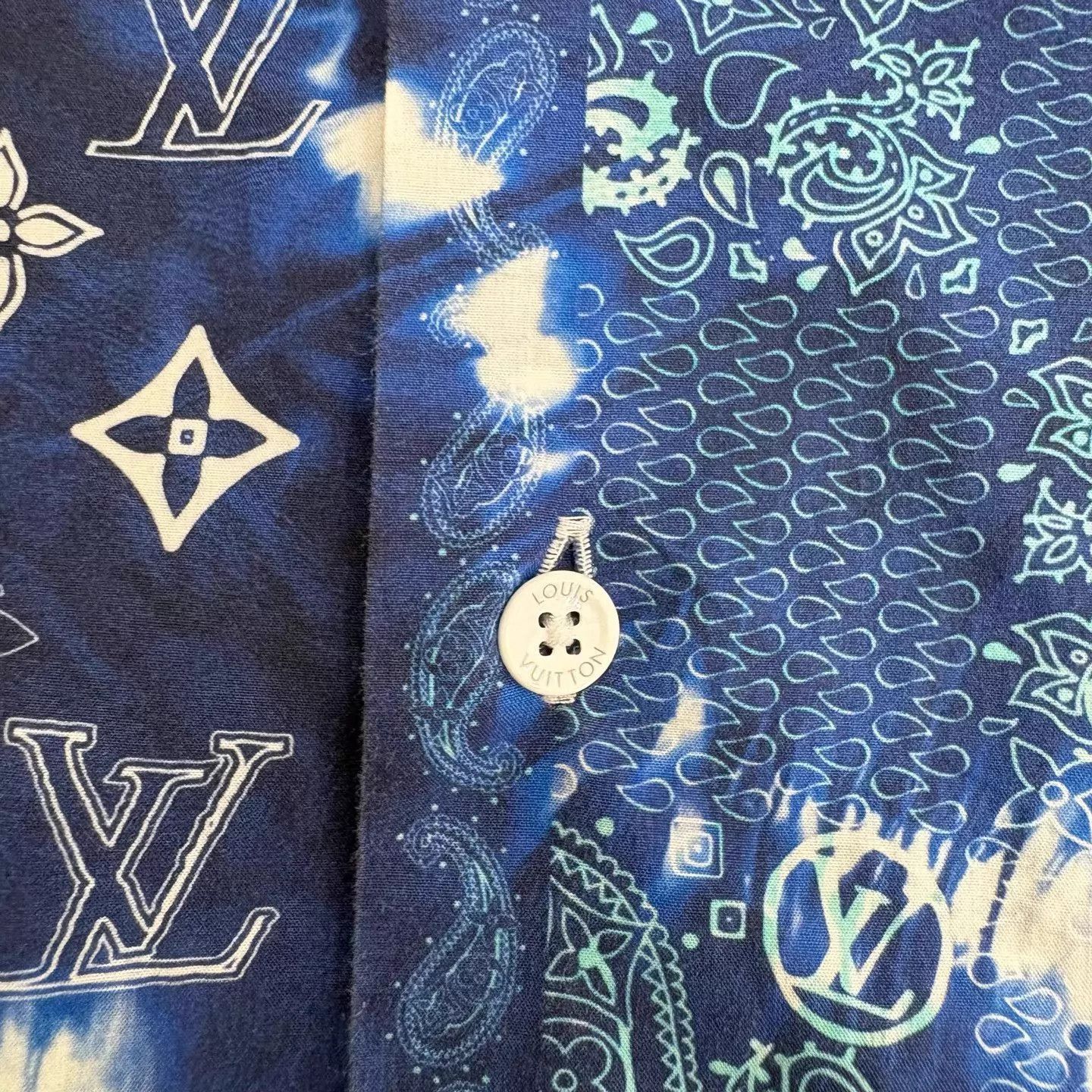 Louis Vuitton Blue Short Sleeve Printed Shirt Size US S / EU 44-46 / 1 - 7 Thumbnail