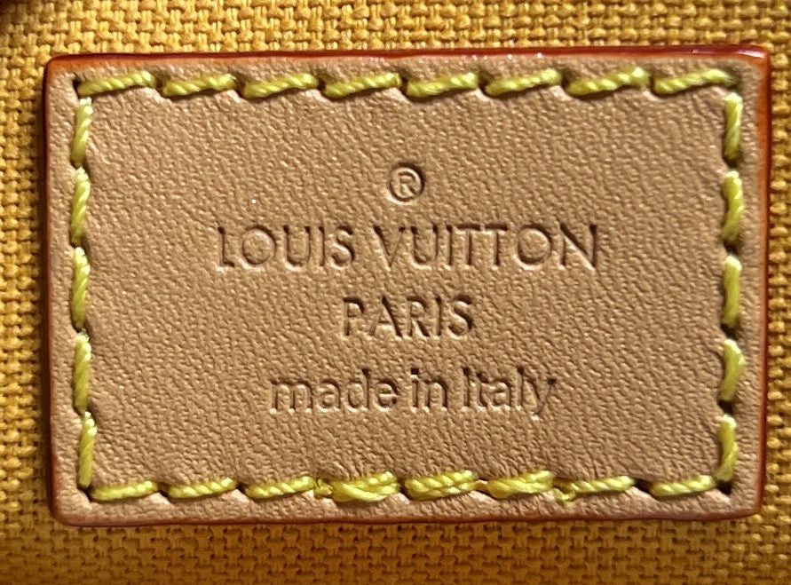 Petit Sac Plat Bag