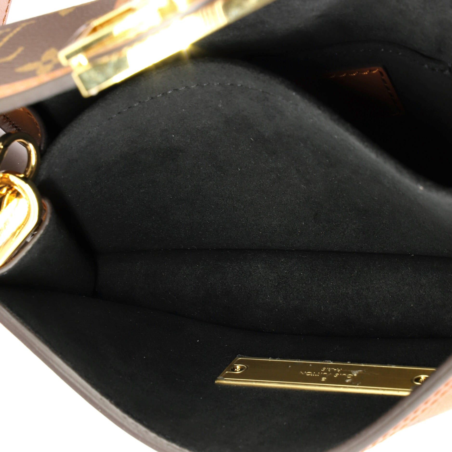 Louis Vuitton Dauphine Shoulder Bag Size ONE SIZE - 5 Thumbnail