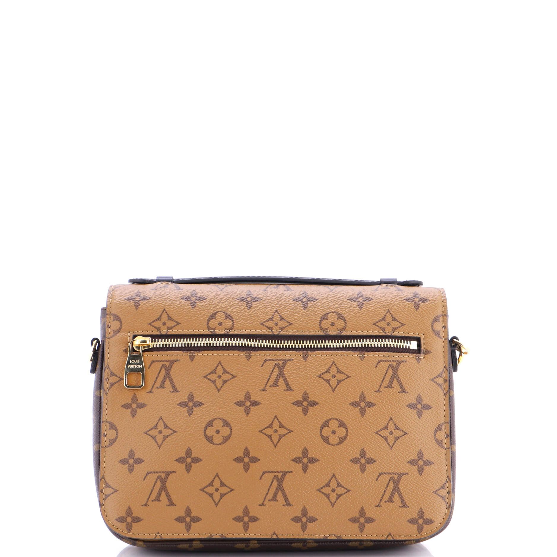 Louis Vuitton Pochette Metis Size ONE SIZE - 3 Thumbnail