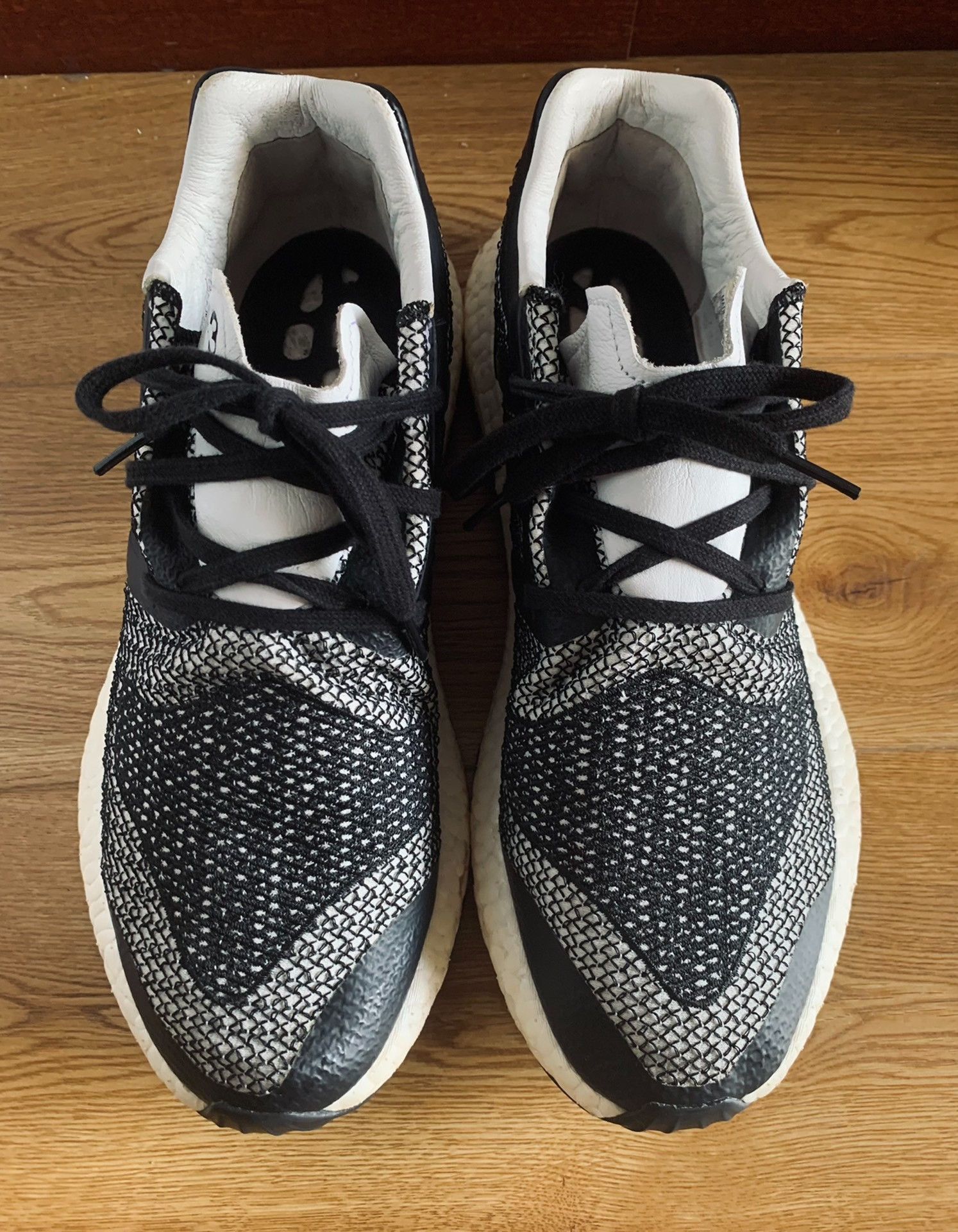 Y-3 Y-3 Pureboost Size US 10.5 / EU 43-44 - 2 Thumbnail