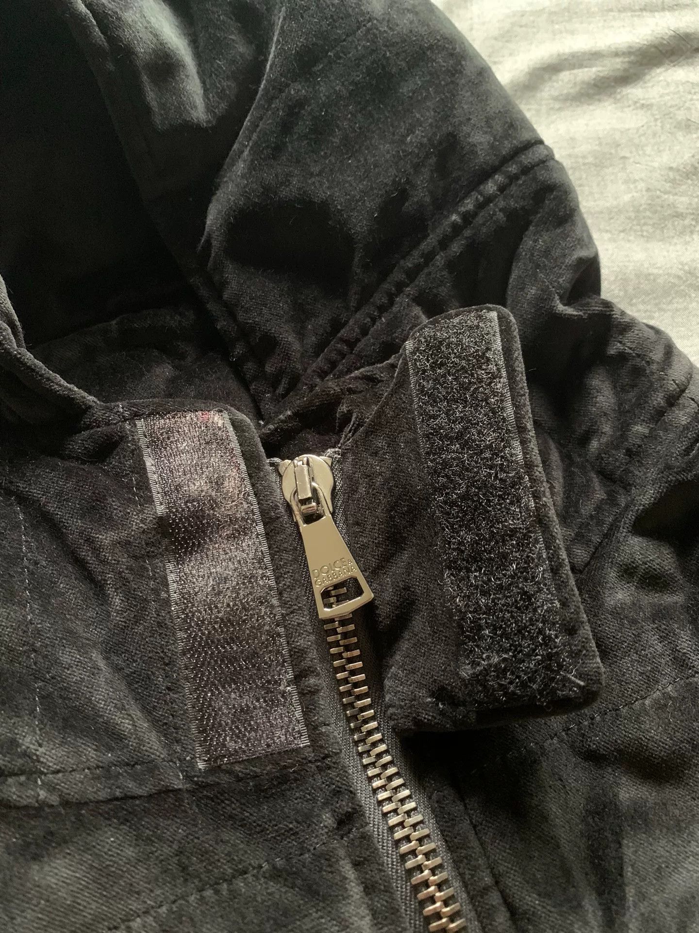 Dolce & Gabbana Dolce & Gabbana Velvet Hooded Vest Size US M / EU 48-50 / 2 - 4 Thumbnail