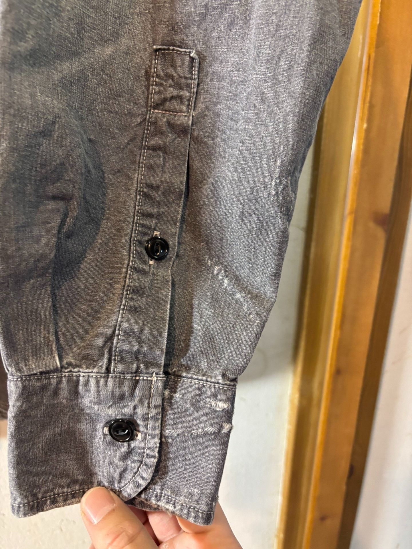 Journal Standard Journal Standard Trisect-2 Distressed Shirt Size US L / EU 52-54 / 3 - 6 Thumbnail