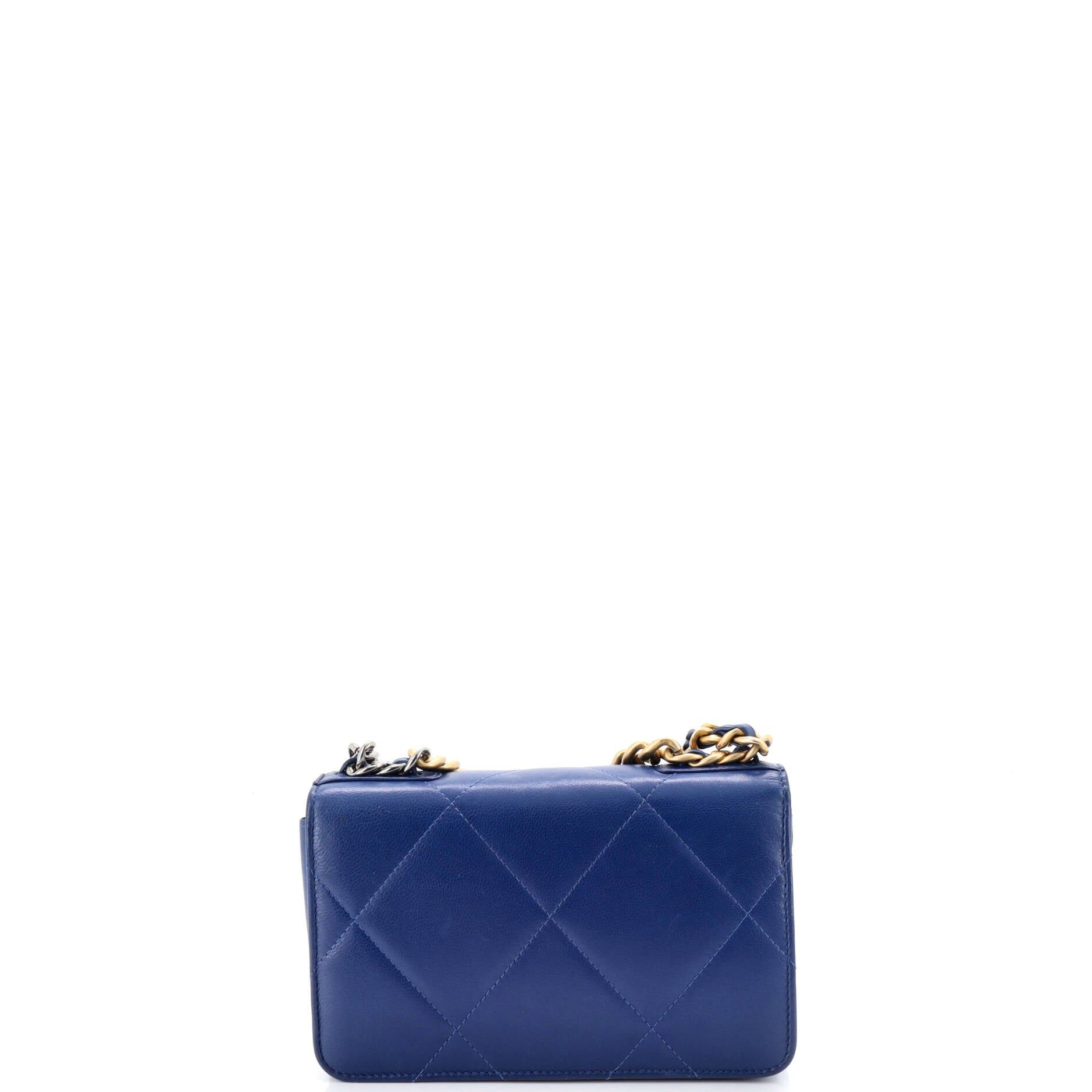 Chanel 19 Wallet on Chain Size ONE SIZE - 3 Thumbnail