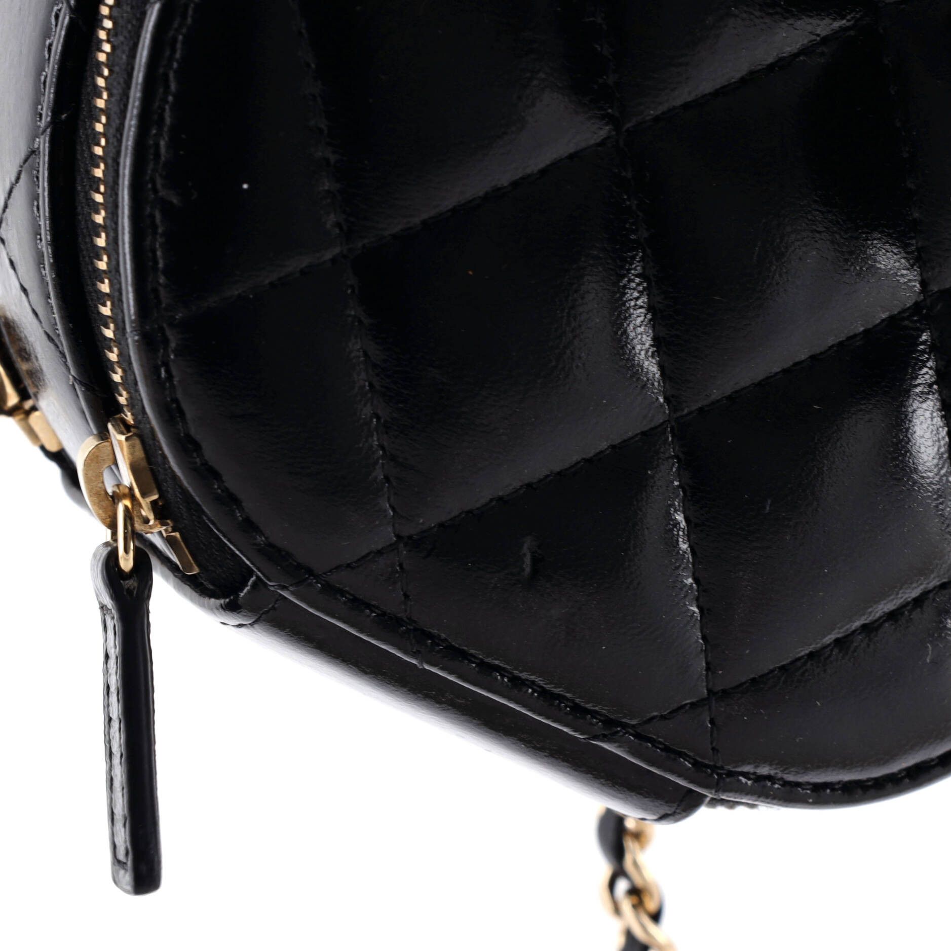 Chanel Handle with Care Round Vanity Case with Chain Size ONE SIZE - 6 Thumbnail