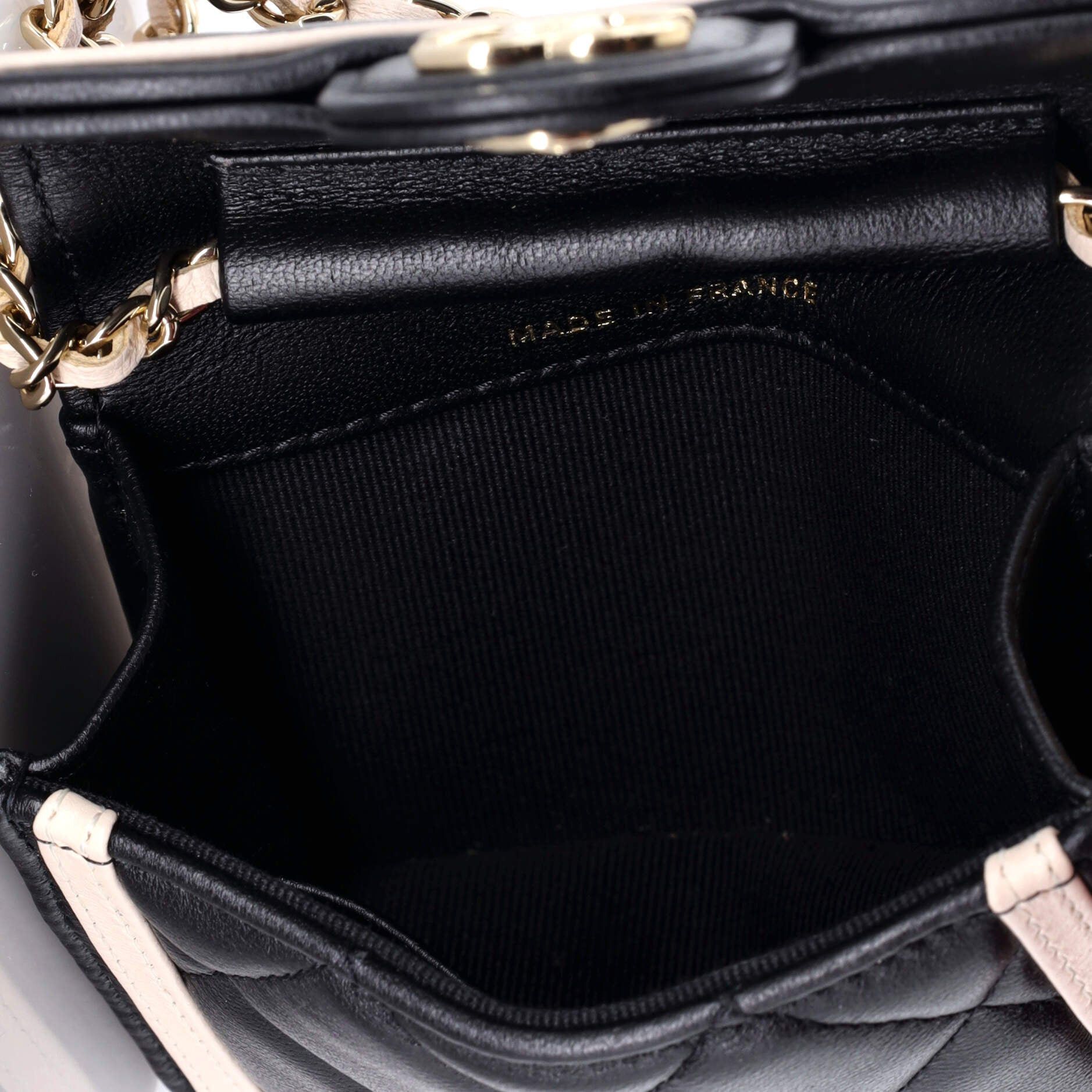 Chanel Strip On CC Flap Clutch with Chain Size ONE SIZE - 5 Thumbnail