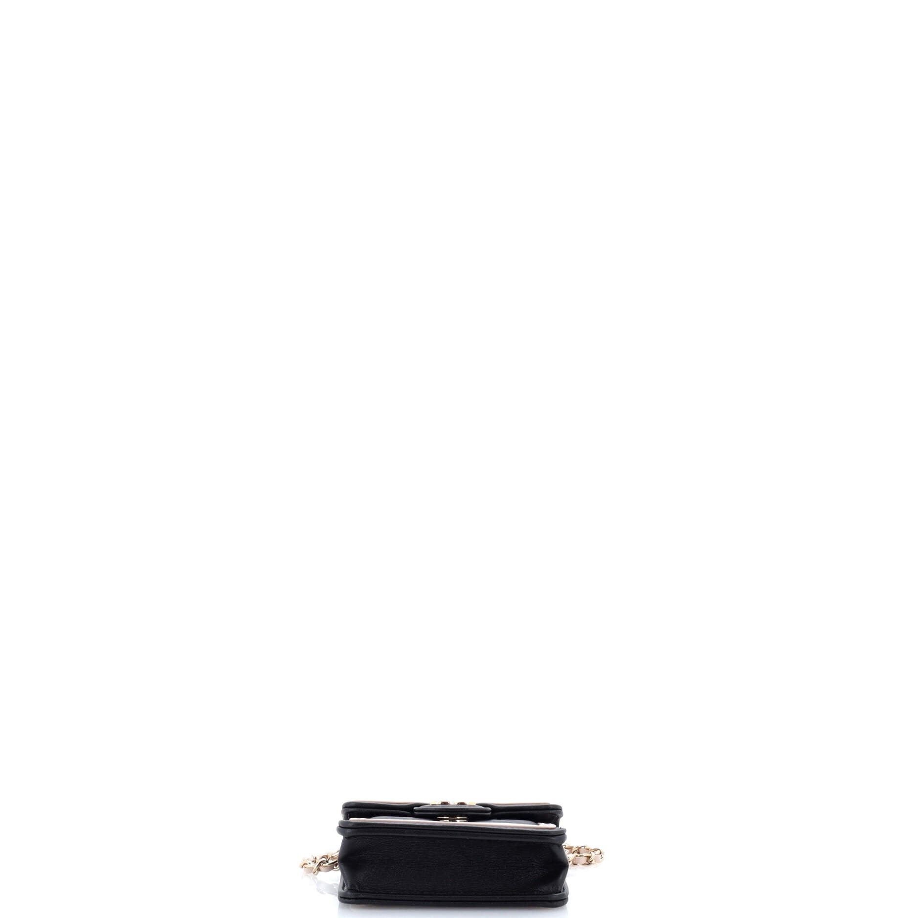 Chanel Strip On CC Flap Clutch with Chain Size ONE SIZE - 4 Thumbnail