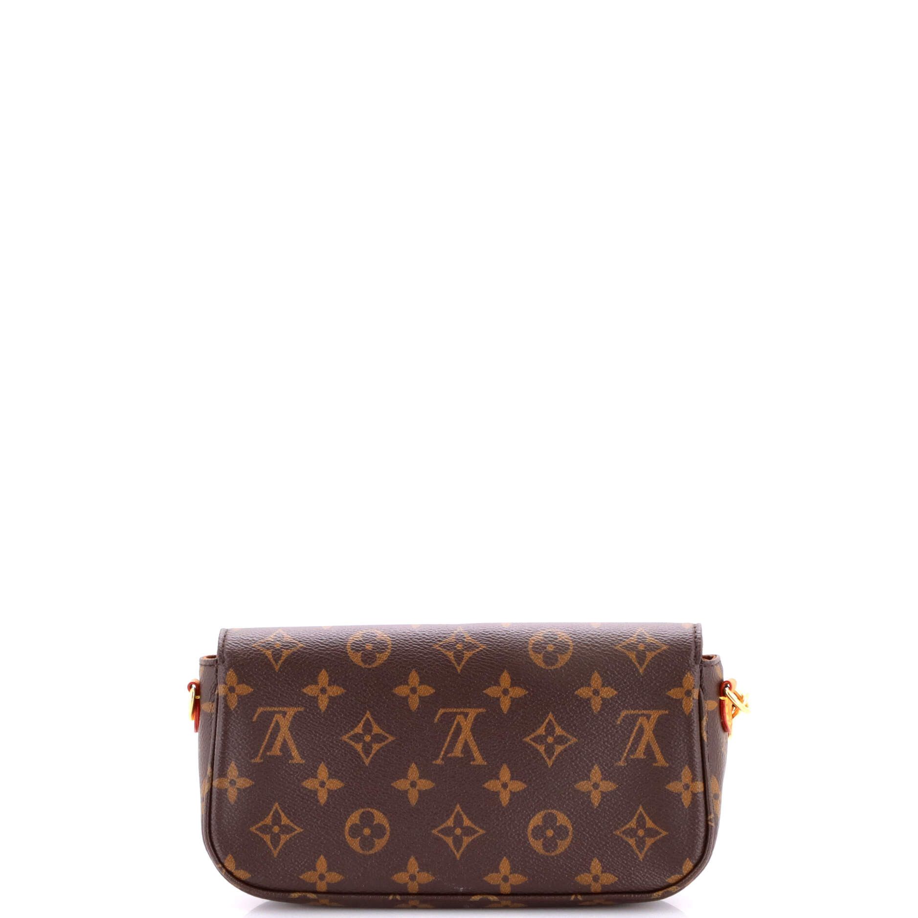 Louis Vuitton Ivy Wallet on Chain Size ONE SIZE - 3 Thumbnail