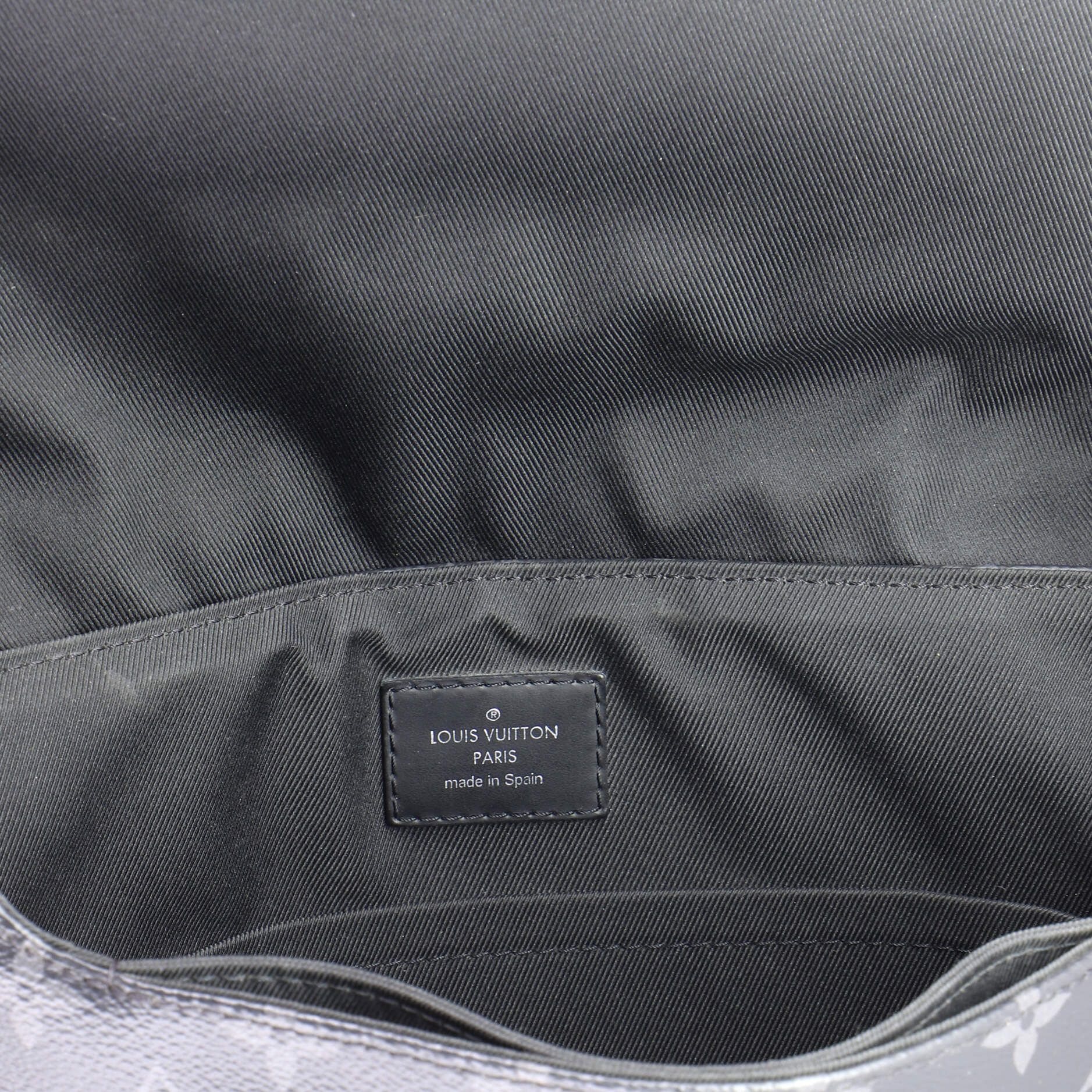 Louis Vuitton District Messenger Bag Size ONE SIZE - 6 Thumbnail
