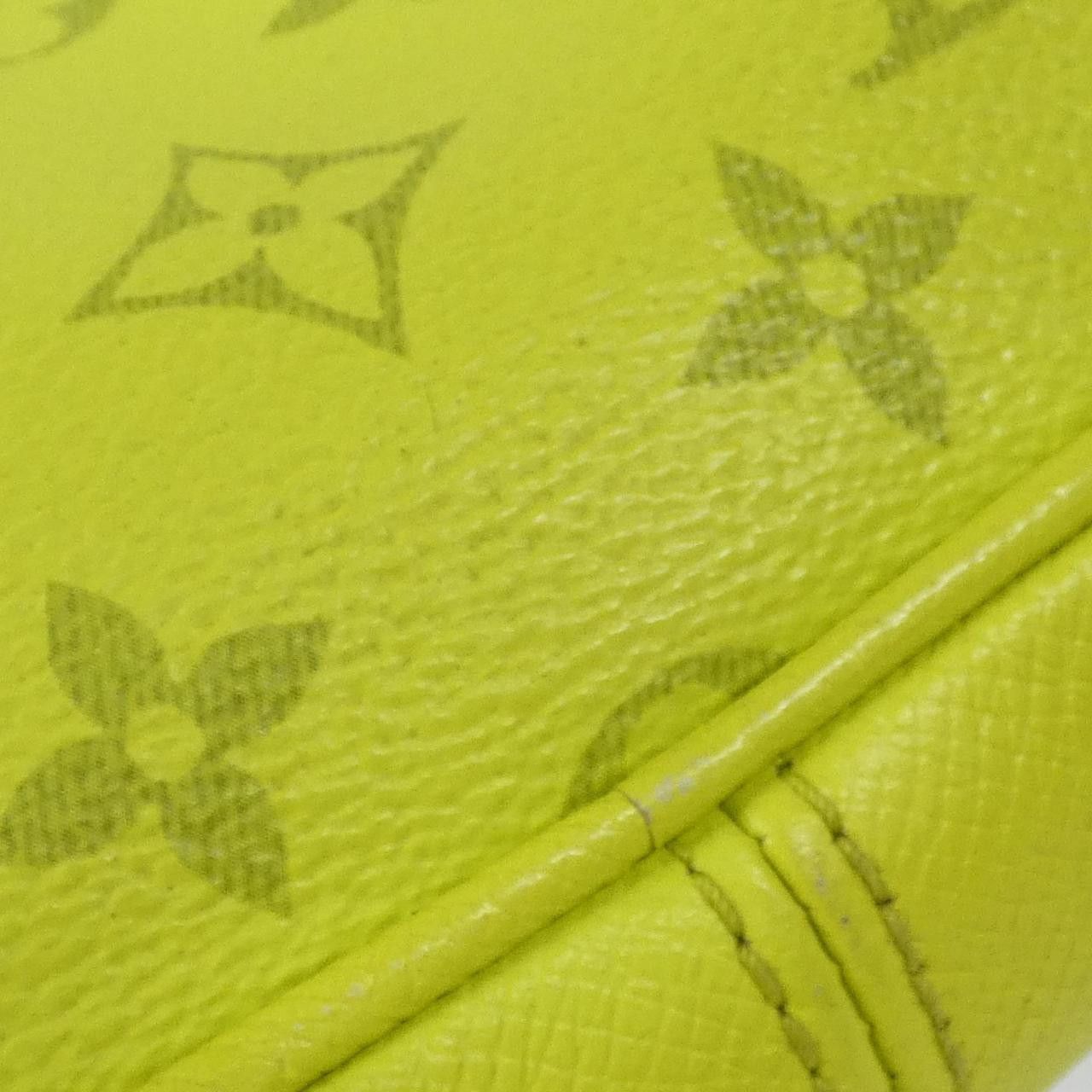 Louis Vuitton Louis Vuitton Louis Vuitton Taiga Lama Bum Bag Outdoor Coated Canvas/Calf Shoulder Bag Textile Shoulder Bag M30251 DUTY FREE for USA Size ONE SIZE - 4 Thumbnail