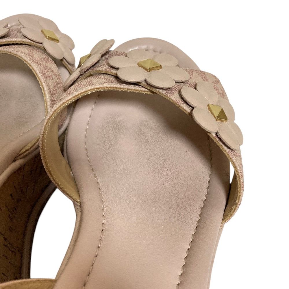 Michael Kors Michael Kors Michael Kors Flower Stud Leather Sandals Leather Shoes DUTY FREE for USA Size ONE SIZE - 12 Thumbnail