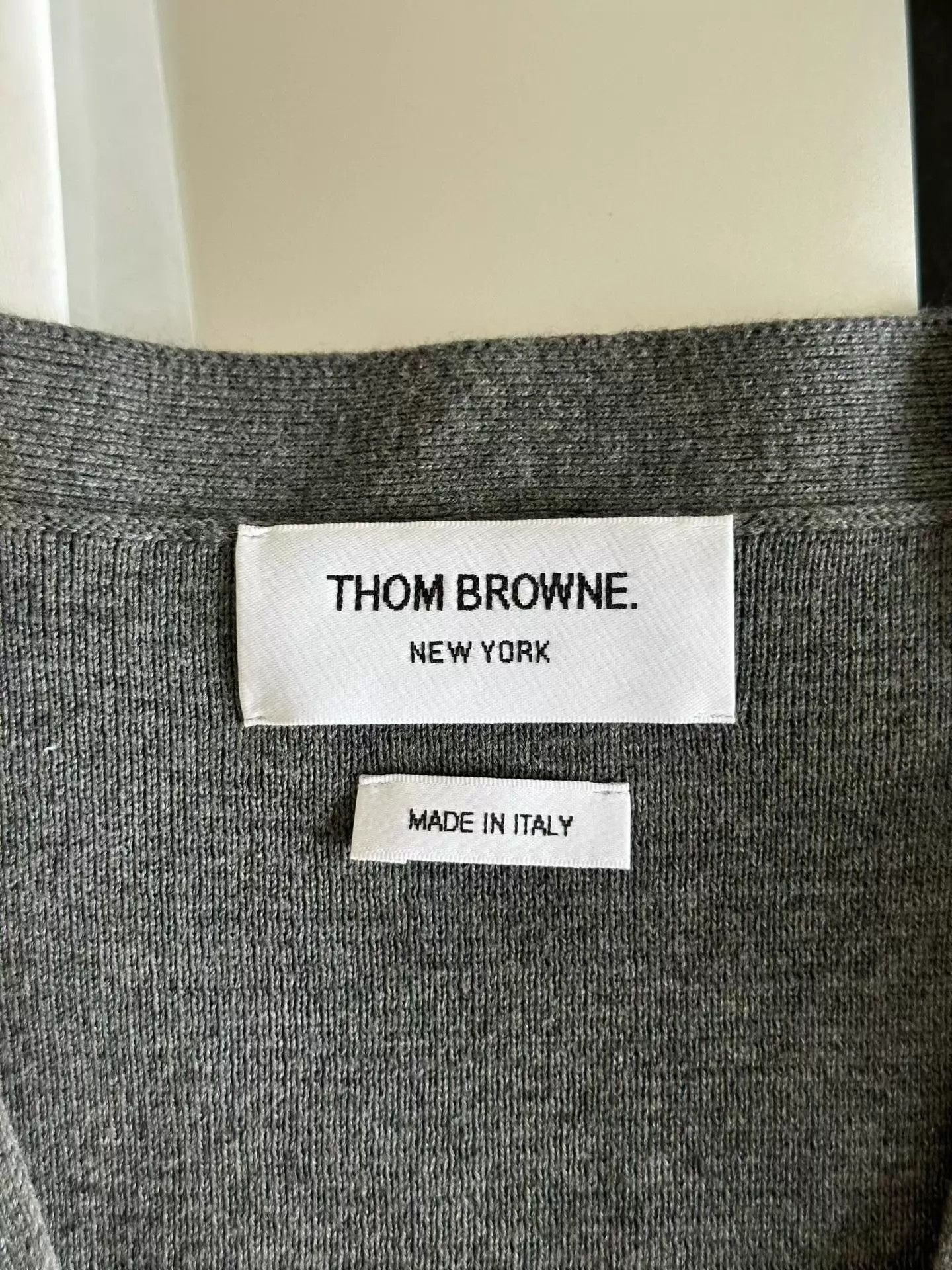 Thom Browne Gray Long Sleeve Button-Front Cardigan Size L Size US L / EU 52-54 / 3 - 4 Thumbnail