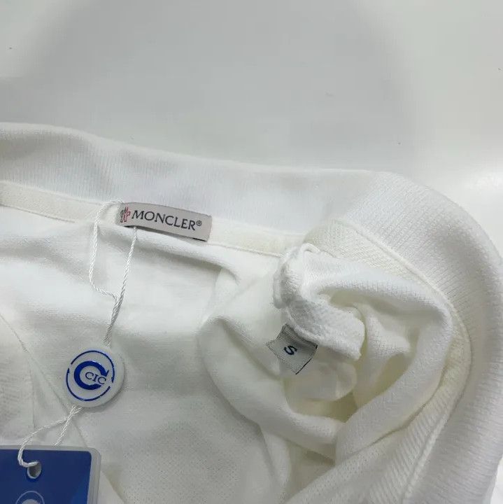 Moncler Moncler White Short-Sleeve Polo Shirt Size US S / EU 44-46 / 1 - 6 Thumbnail