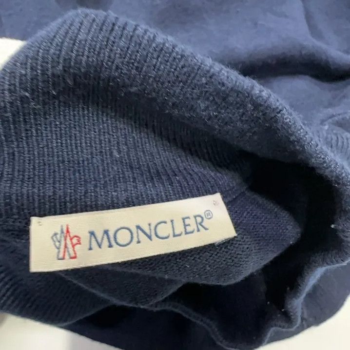 Moncler Moncler Solid Logo Long-Sleeve Knit Sweater Size US S / EU 44-46 / 1 - 5 Thumbnail