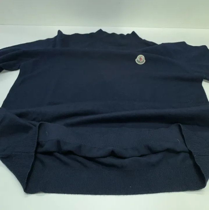 Moncler Moncler Solid Logo Long-Sleeve Knit Sweater Size US S / EU 44-46 / 1 - 8 Thumbnail