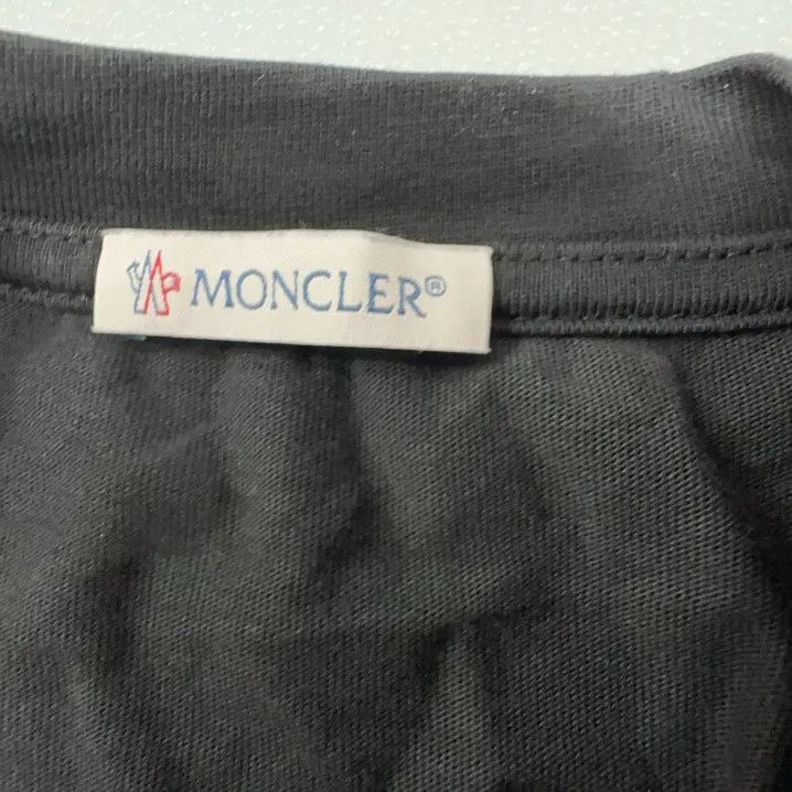 Moncler Moncler Men's Solid Round Neck Short-Sleeve T-Shirt Size US M / EU 48-50 / 2 - 5 Thumbnail