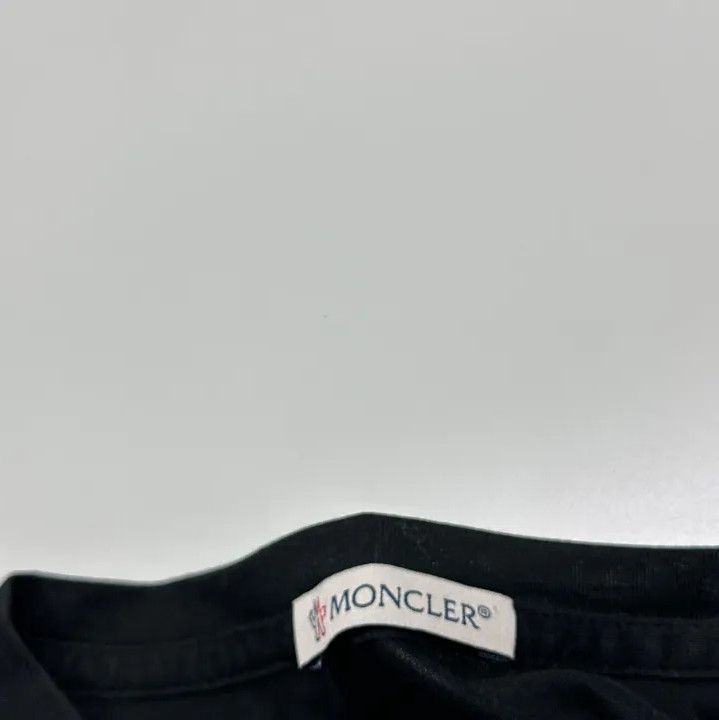 Moncler Moncler SS23 Cotton Logo Patch Men's Short-Sleeve T-Shirt Size US L / EU 52-54 / 3 - 8 Thumbnail