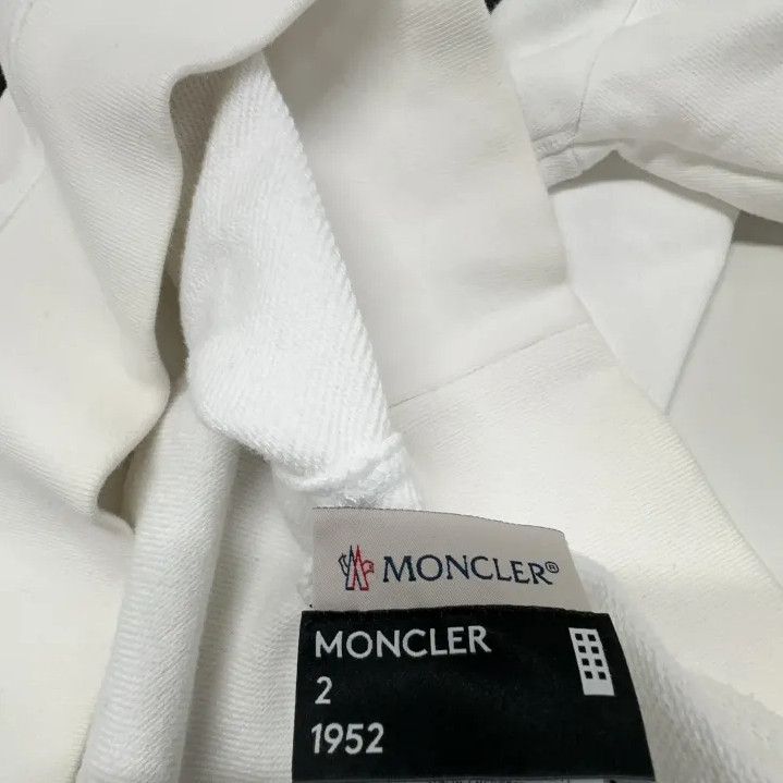 Moncler Moncler Logo Letter Pattern Men's White Hoodie Size US M / EU 48-50 / 2 - 5 Thumbnail