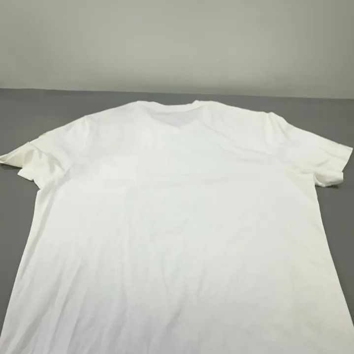 Moncler Moncler Solid Logo Short-Sleeve T-Shirt Size US M / EU 48-50 / 2 - 14 Thumbnail