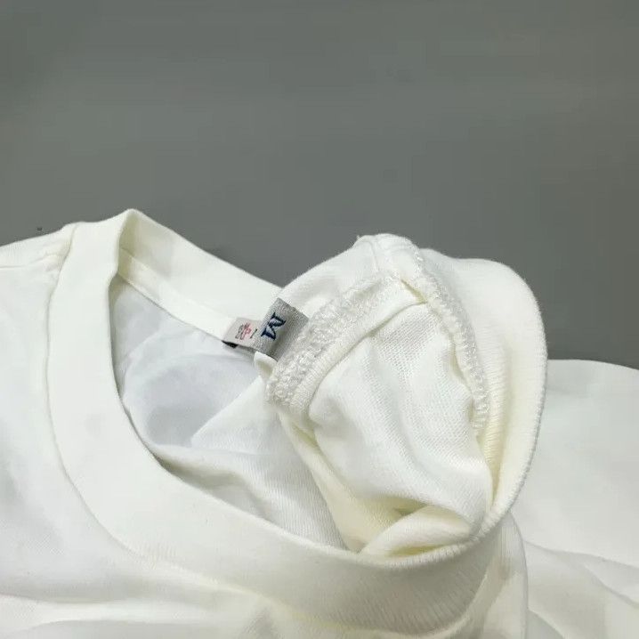 Moncler Moncler Solid Logo Short-Sleeve T-Shirt Size US M / EU 48-50 / 2 - 7 Thumbnail