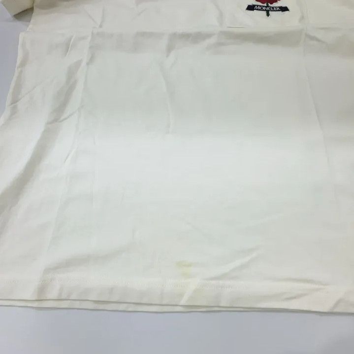 Moncler Moncler Men's Chest Daisy Short Sleeve T-Shirt Size US L / EU 52-54 / 3 - 8 Thumbnail