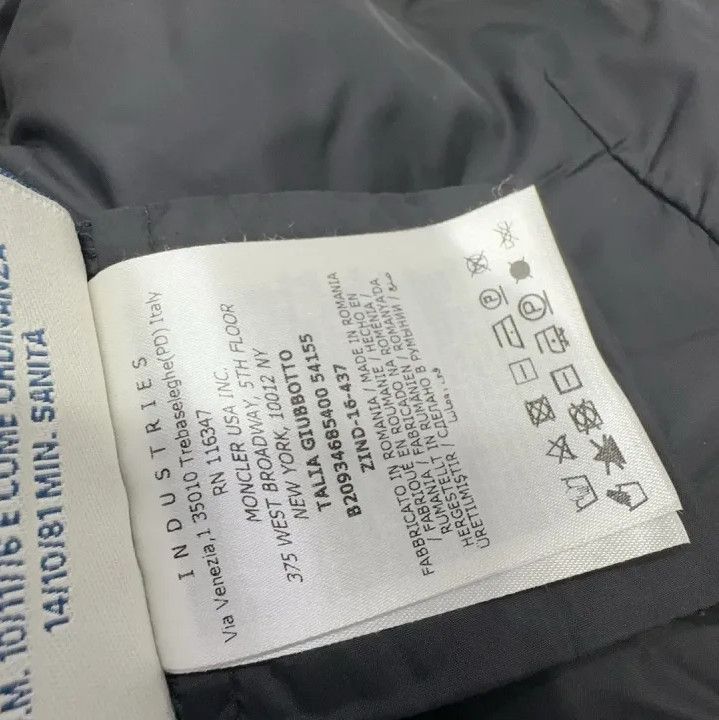 Moncler Moncler Solid Zipper Short Down Jacket Unisex Size US M / EU 48-50 / 2 - 5 Thumbnail