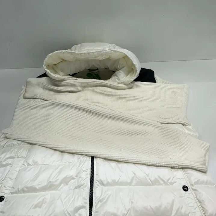 Moncler Moncler Printed Logo Zip Hooded Down Jacket Size US XL / EU 56 / 4 - 11 Thumbnail