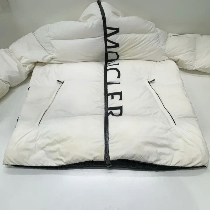Moncler Moncler Logo Print Puffer Hooded Down Jacket Size US S / EU 44-46 / 1 - 14 Thumbnail