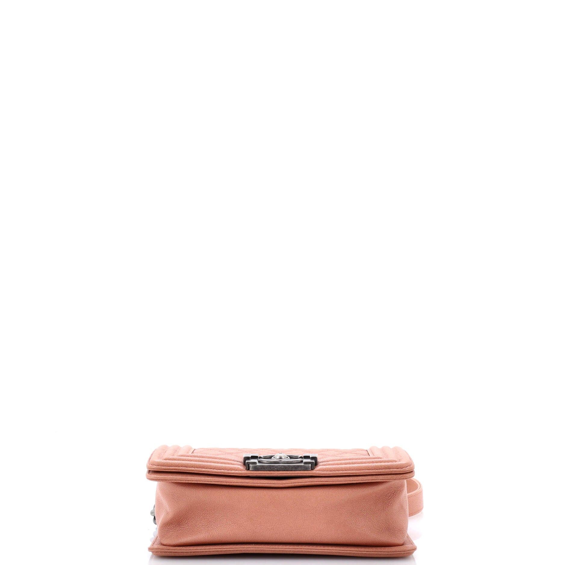 Chanel Boy Flap Bag Size ONE SIZE - 4 Thumbnail