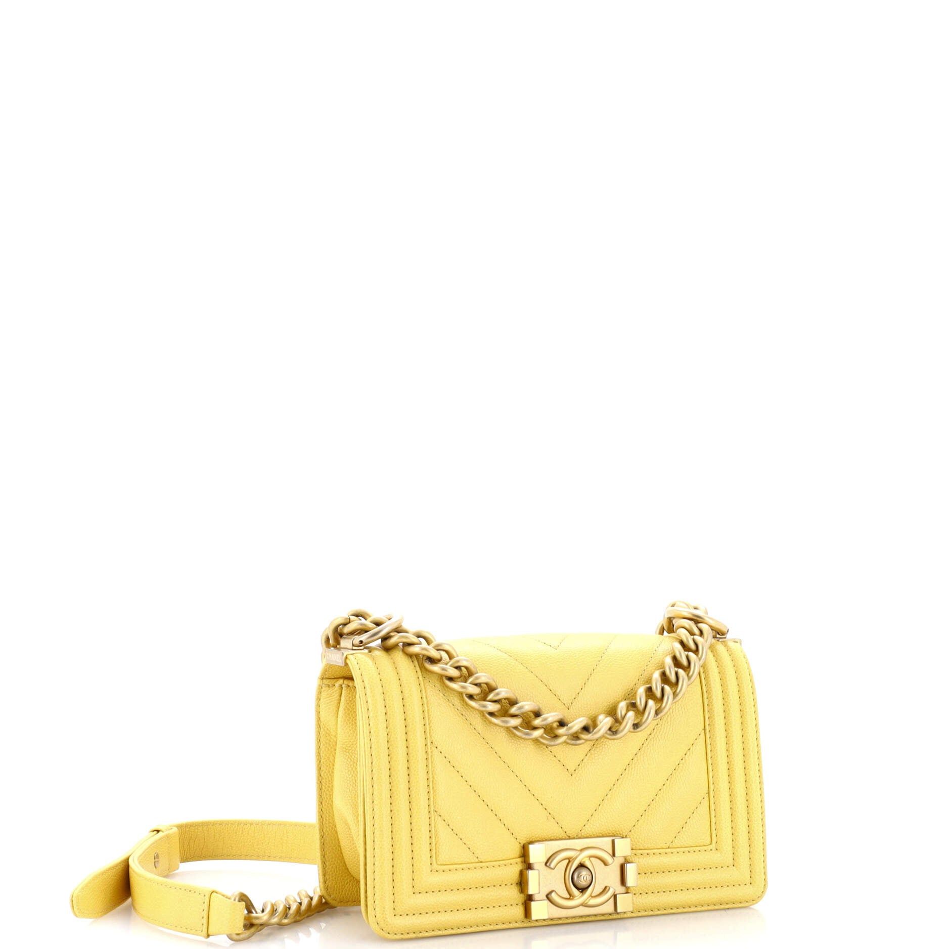 Chanel Boy Flap Bag Size ONE SIZE - 2 Thumbnail