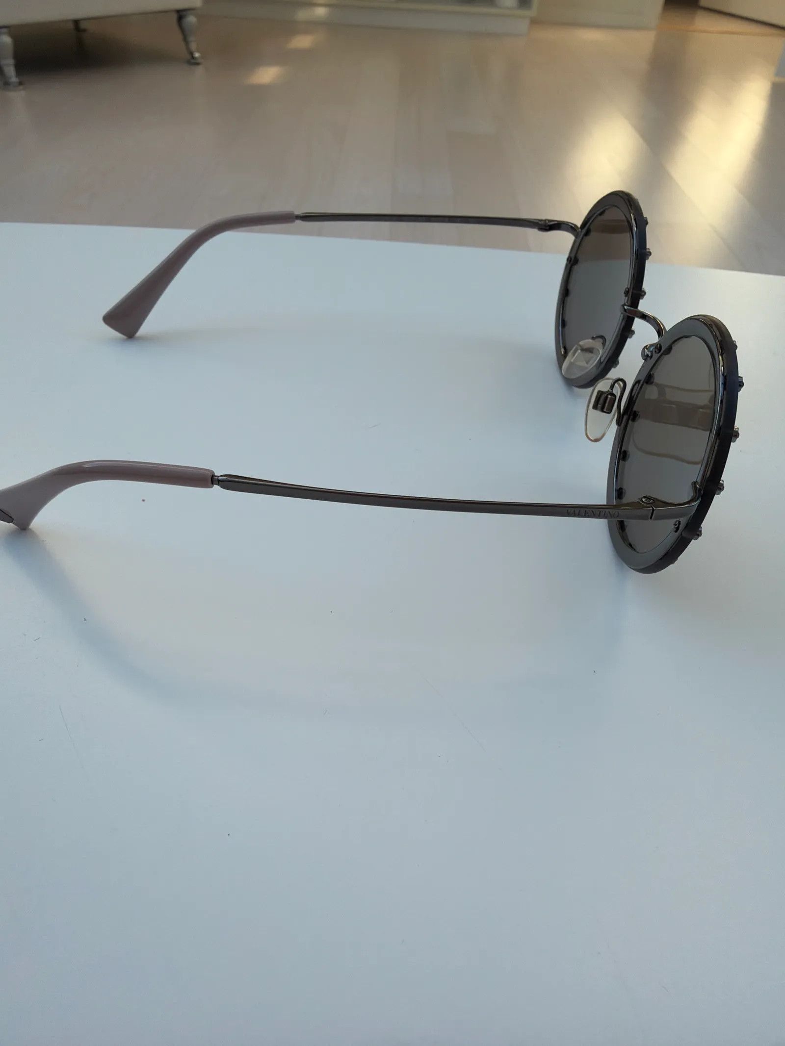 Valentino Valentino Valentino Sunglasses Size ONE SIZE - 2 Thumbnail