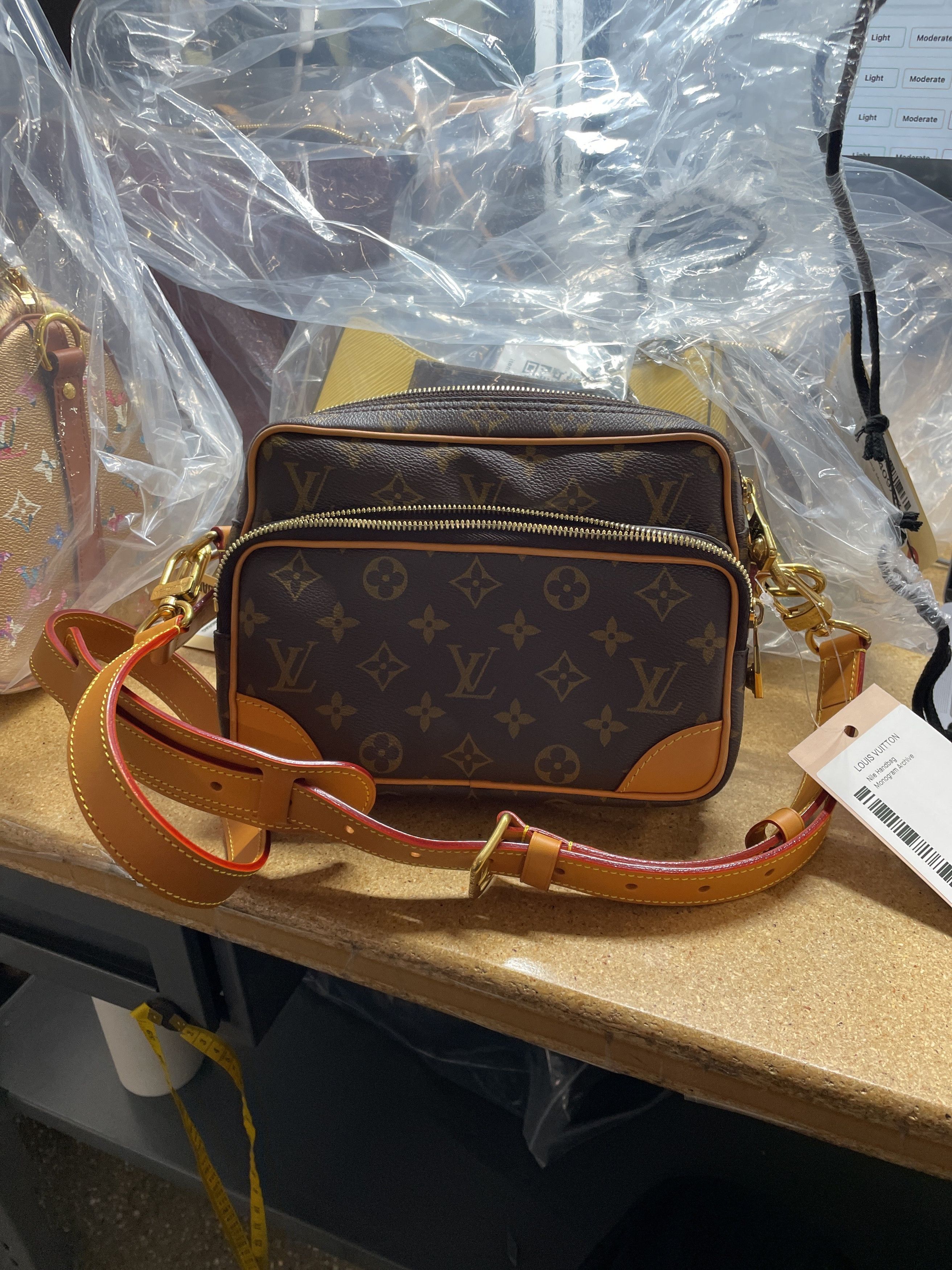 Louis Vuitton Nil NM Messenger Bag Size ONE SIZE - 7 Thumbnail