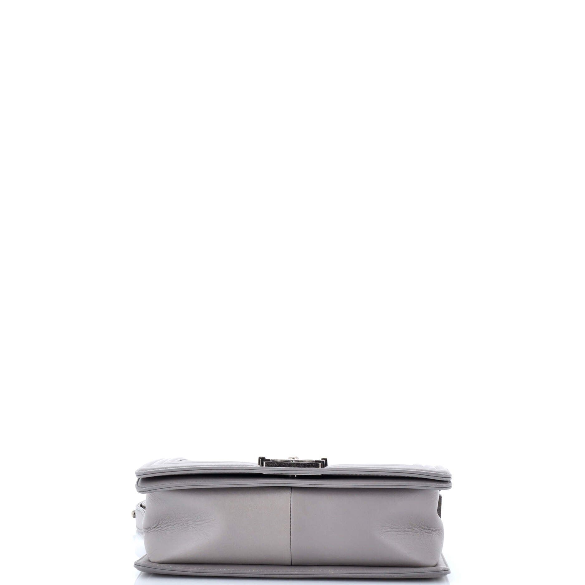 Chanel Boy Flap Bag Size ONE SIZE - 4 Thumbnail