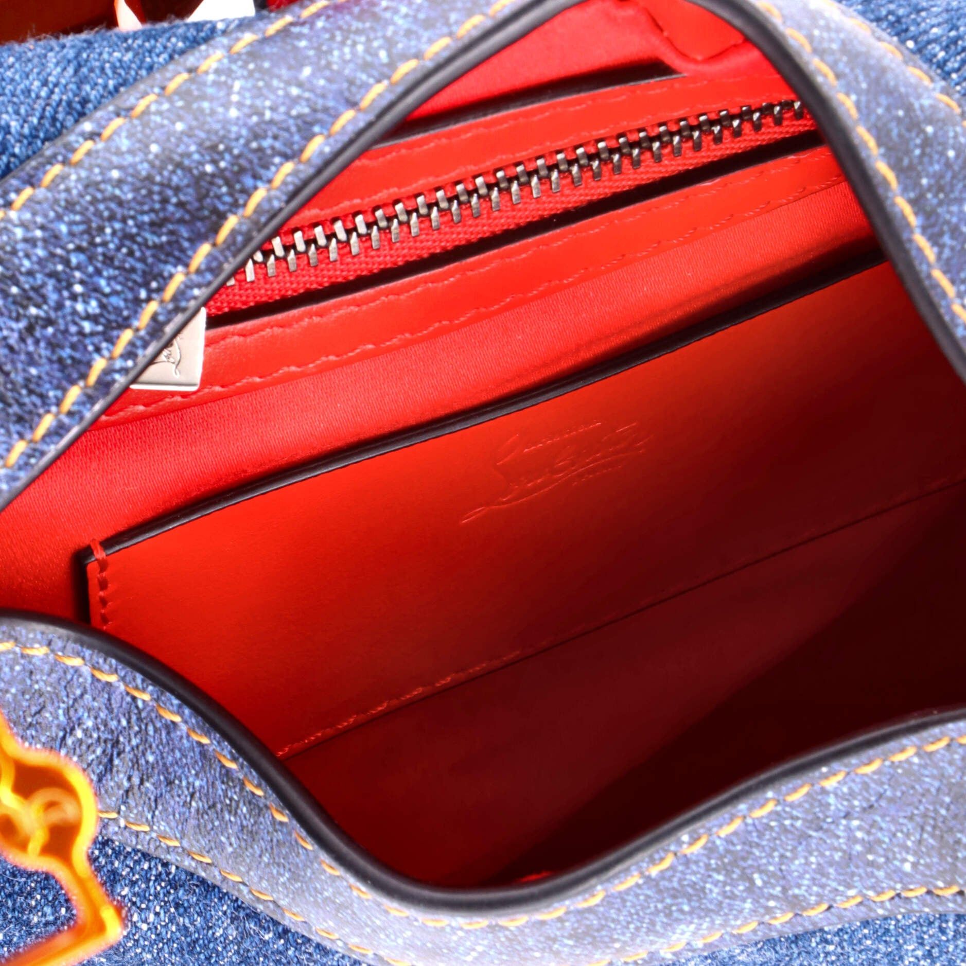 Christian Louboutin Carasky Hobo Size ONE SIZE - 5 Thumbnail