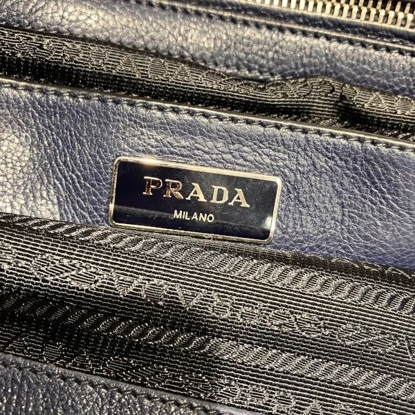 Prada Prada Prada VITELLO DAINO Leather Handbag Leather Tote Bag DUTY FREE for USA Size ONE SIZE - 4 Thumbnail