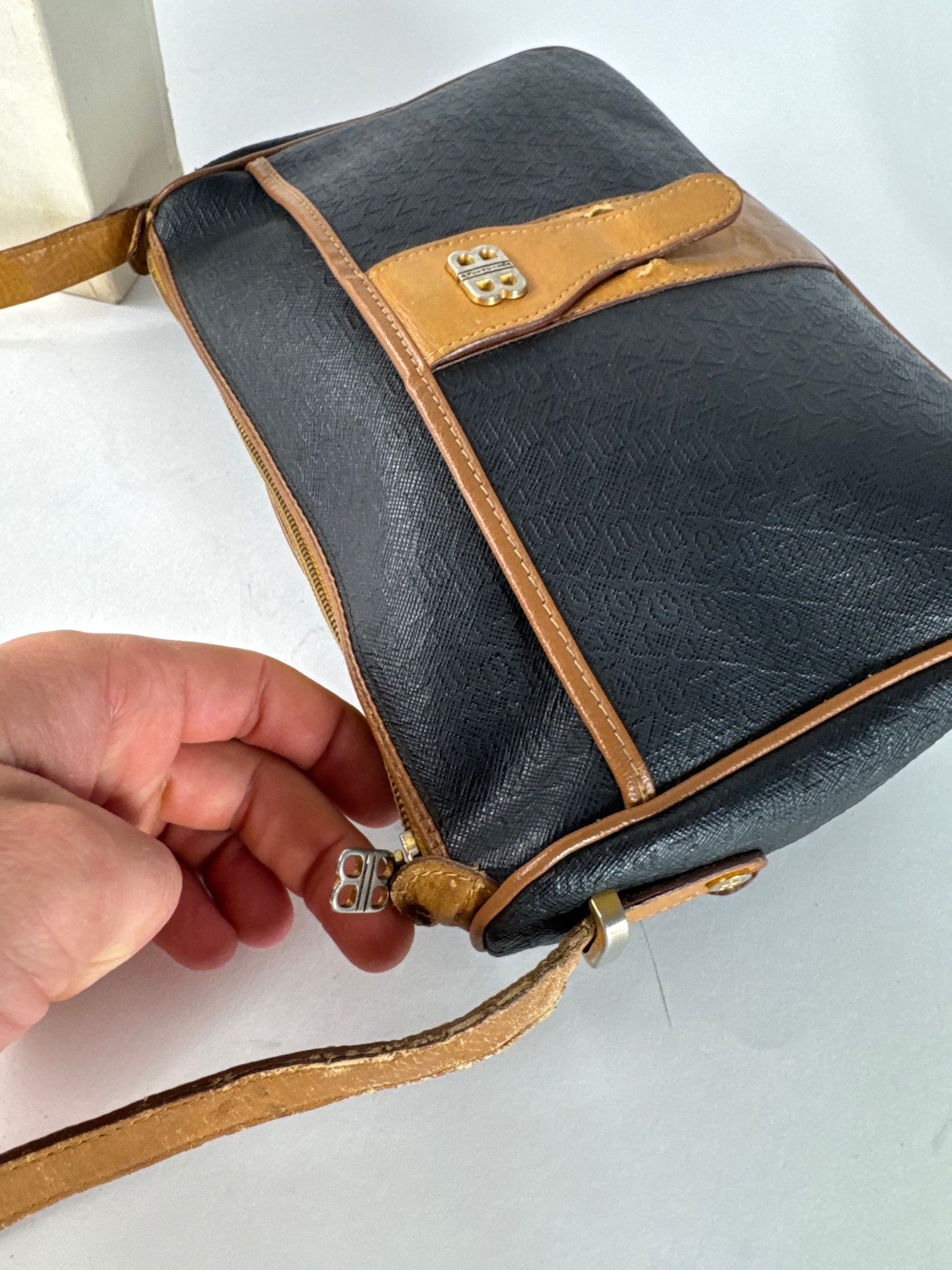 Balenciaga Vintage B Monogram Leather Shoulder Bag Black Brown Size ONE SIZE - 9 Thumbnail