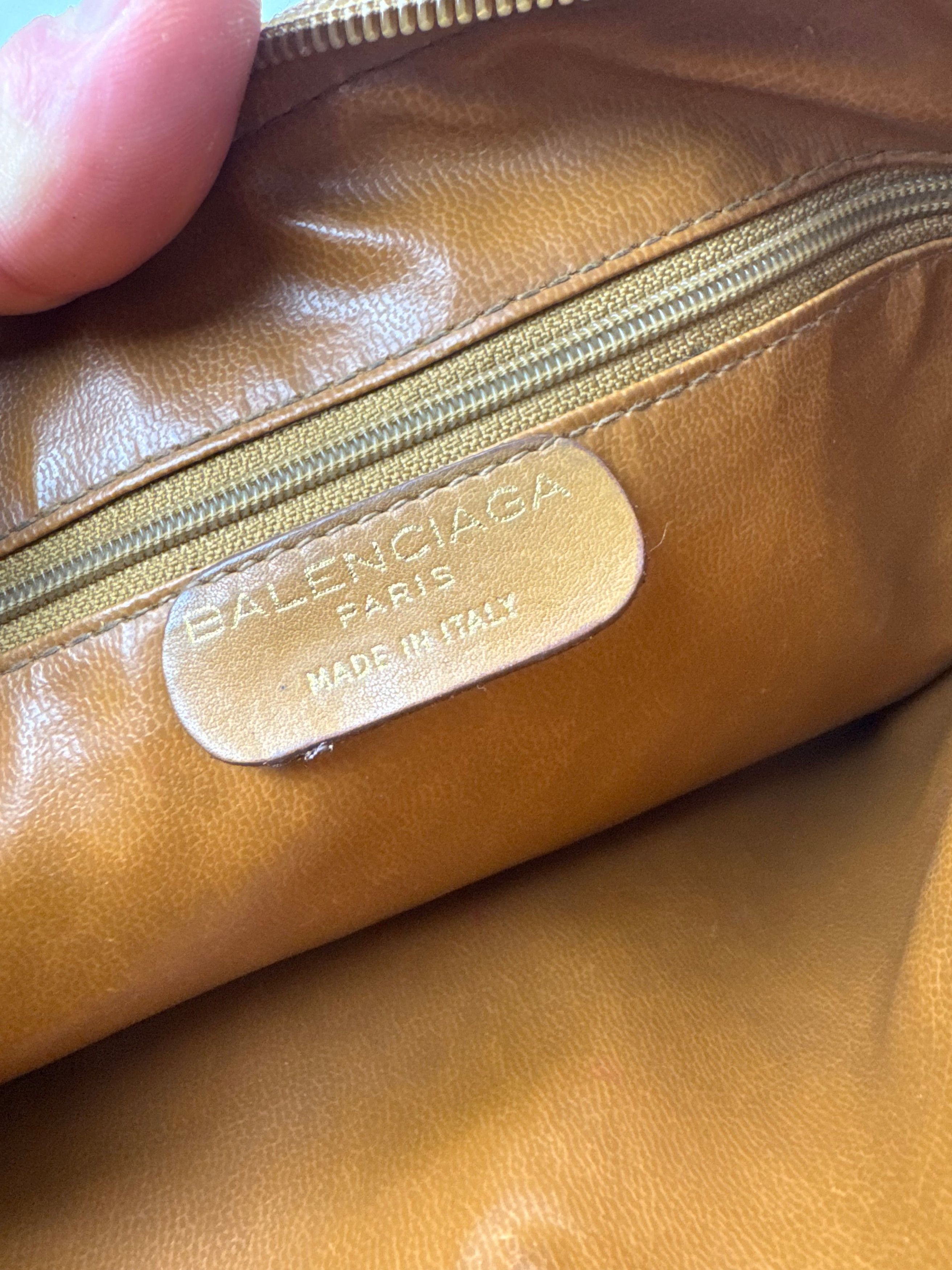 Balenciaga Vintage B Monogram Leather Shoulder Bag Black Brown Size ONE SIZE - 6 Thumbnail