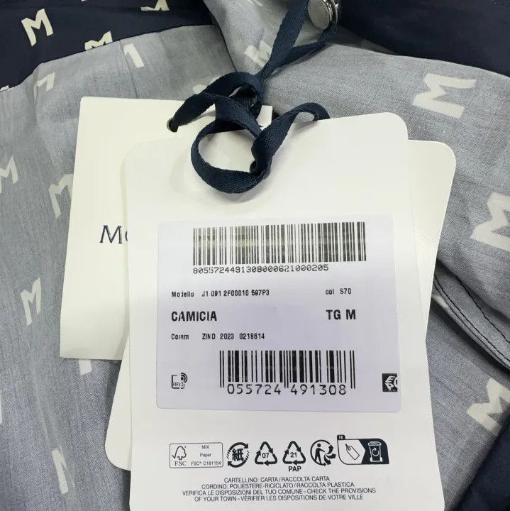Moncler Moncler Men's Letter Print Short Sleeve Shirt Size US M / EU 48-50 / 2 - 4 Thumbnail