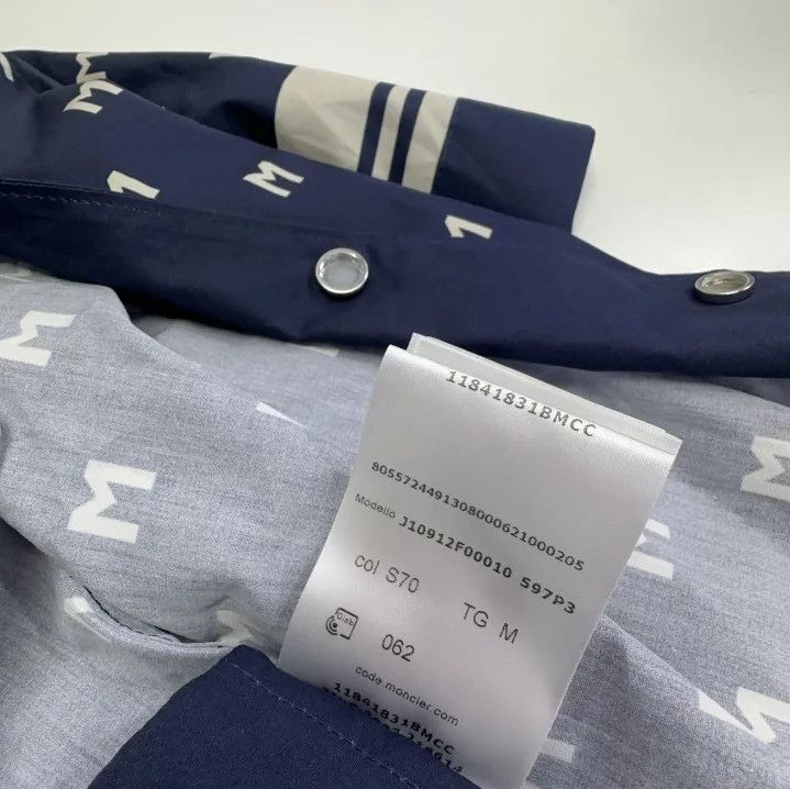 Moncler Moncler Men's Letter Print Short Sleeve Shirt Size US M / EU 48-50 / 2 - 6 Thumbnail
