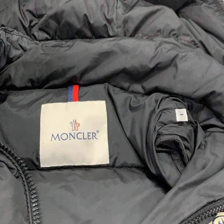 Moncler Moncler Logo Patch Detachable Hood Down Vest Size US S / EU 44-46 / 1 - 4 Thumbnail