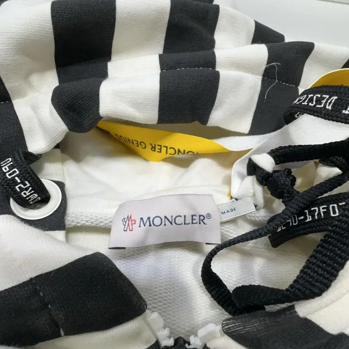 Moncler Moncler Black White Stripe Zip Hoodie Sweatshirt Size US L / EU 52-54 / 3 - 5 Thumbnail