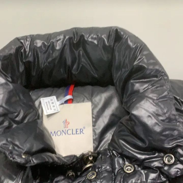 Moncler Moncler Tibb Series Embroidered Logo Down Vest Size US M / EU 48-50 / 2 - 7 Thumbnail