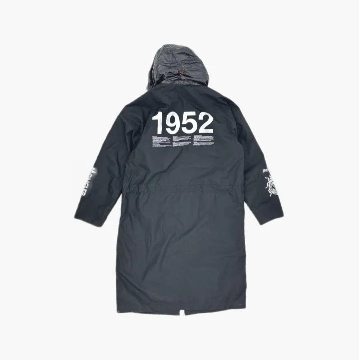 Moncler Moncler Logo Print Hooded Zip Mid-Length Jacket Size US S / EU 44-46 / 1 - 3 Thumbnail