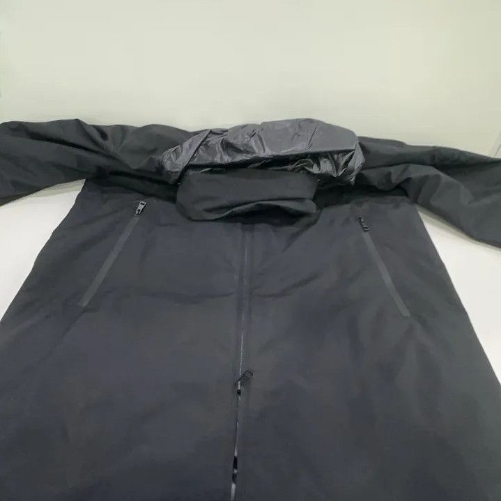 Moncler Moncler Logo Print Hooded Zip Mid-Length Jacket Size US S / EU 44-46 / 1 - 11 Thumbnail