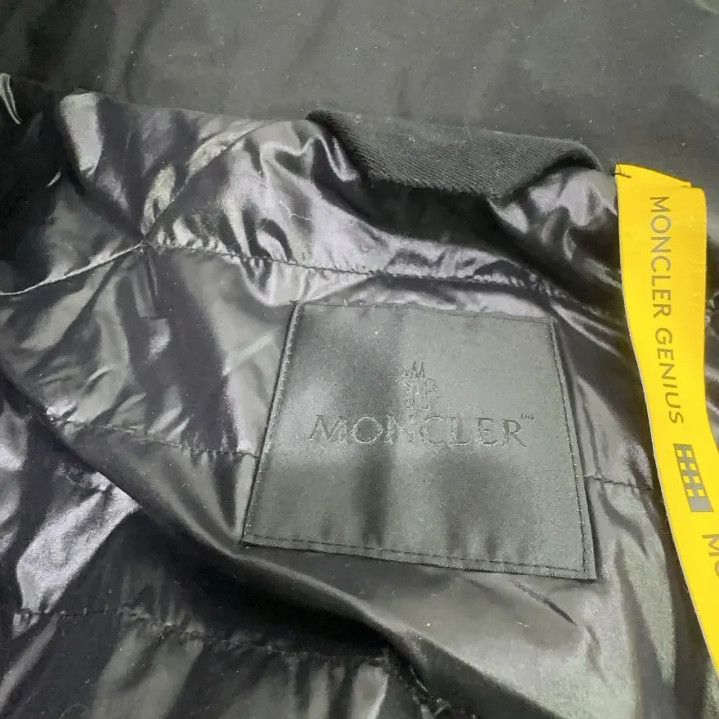 Moncler Moncler Logo Print Hooded Zip Mid-Length Jacket Size US S / EU 44-46 / 1 - 6 Thumbnail
